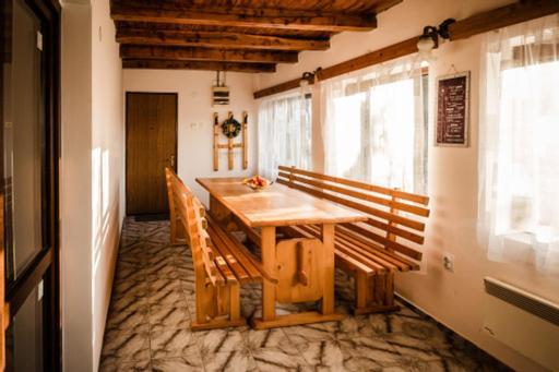 Villa Casa Adelina à Valea Lunga-Cricov Extérieur photo